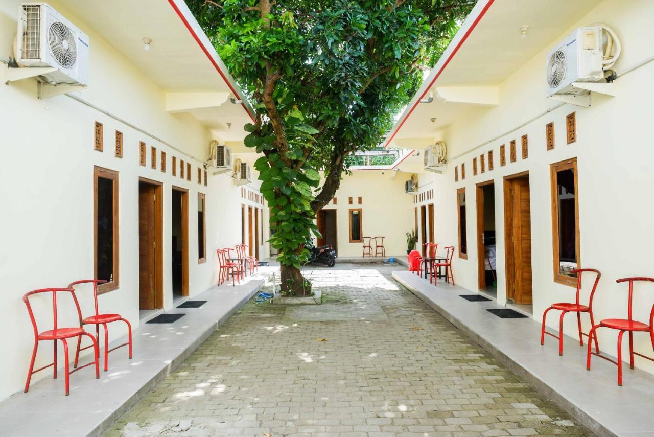 Reddoorz @ Umbul Ponggok Waterpark Klaten Εξωτερικό φωτογραφία